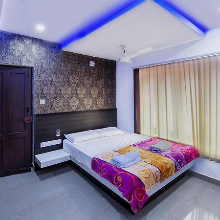 Rams Guest House Near Sree Chithra And Rcc Thiruvananthapuram Buitenkant foto